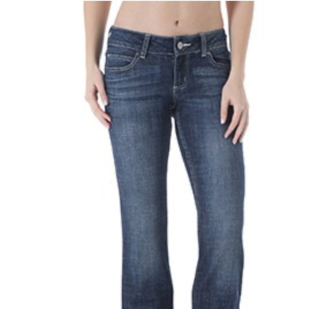 Wrangler Women's Dark Blue Boot Cut Jeans size 3/32